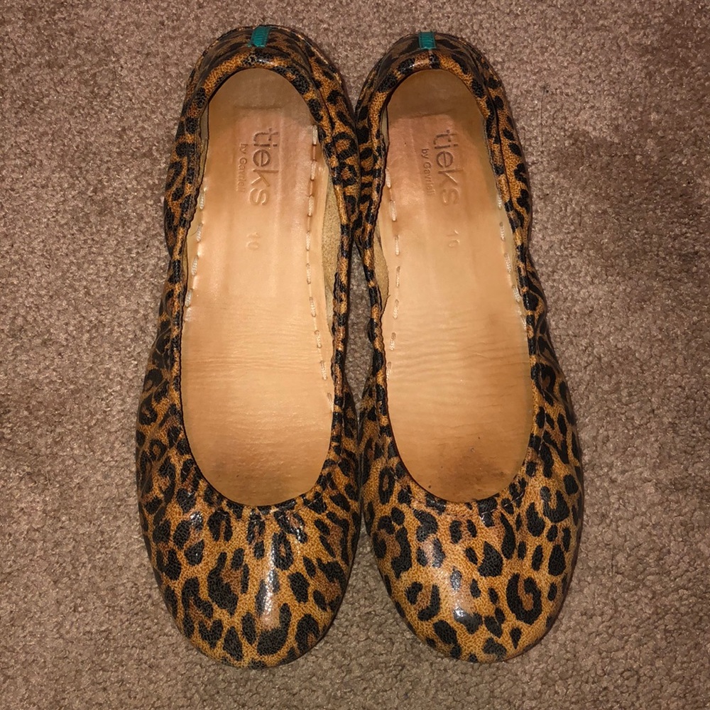 Cheetah printed Tieks